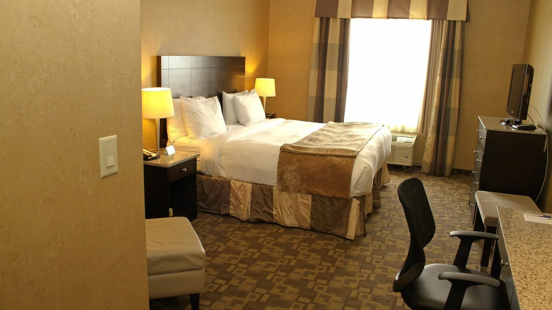 Best Western Plus South Edmonton Inn&Suites Hotel